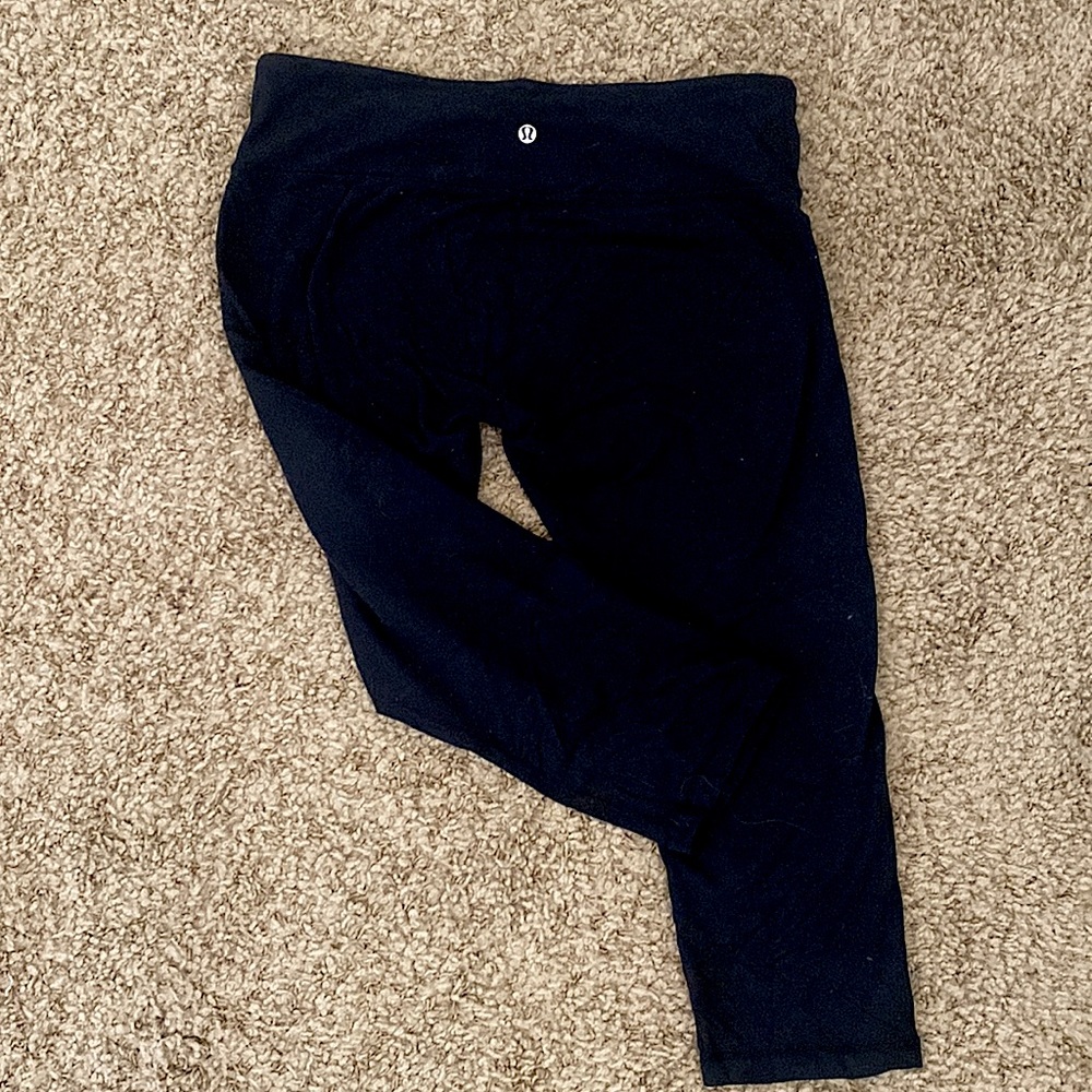 Lululemon Capri Black Leggings - Size 12